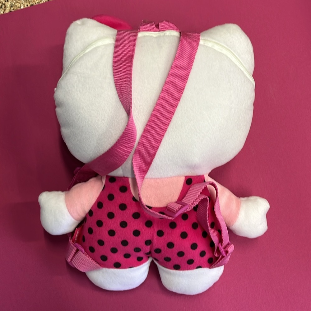 Hello Kitty Backpack - Picture 2 of 4